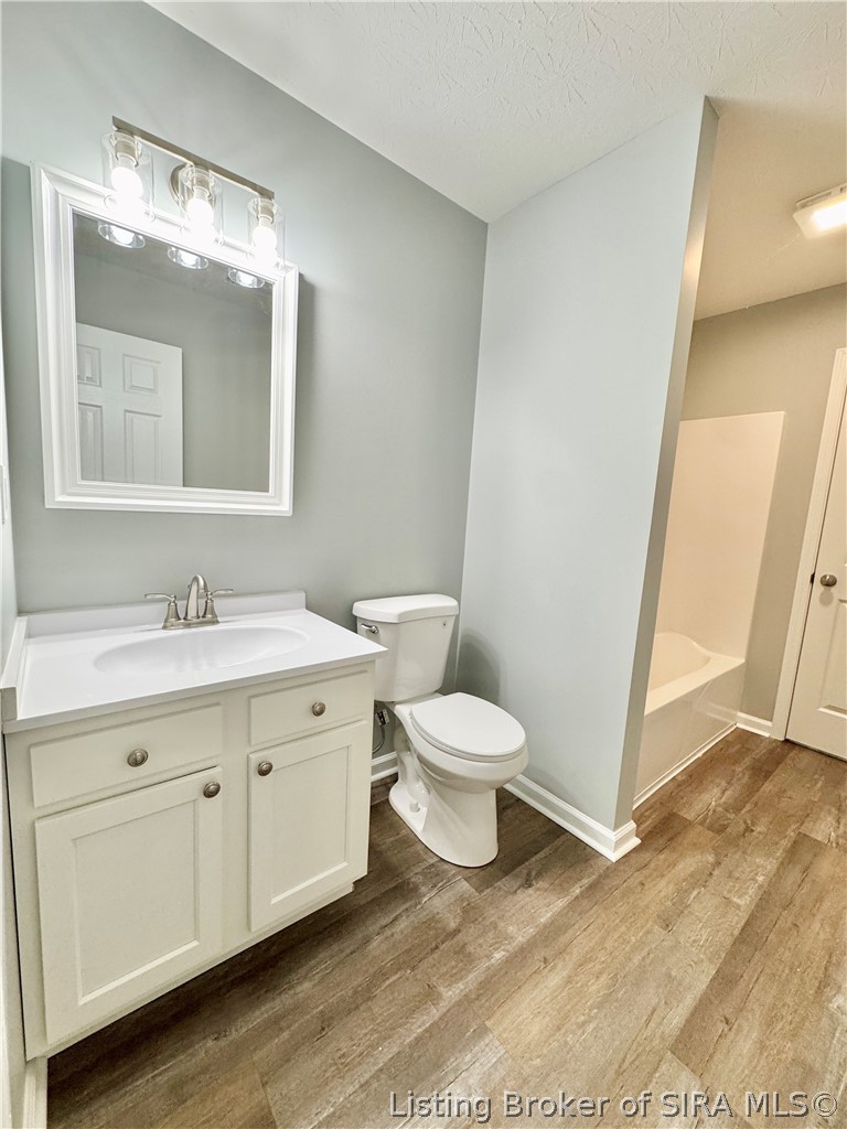 243 Oak Street Austin, IN 47102 - Photo 11 of 17 Main Bathroom