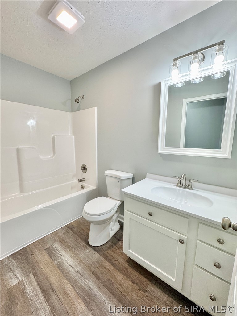 243 Oak Street Austin, IN 47102 - Photo 15 of 17 Bathroom 2