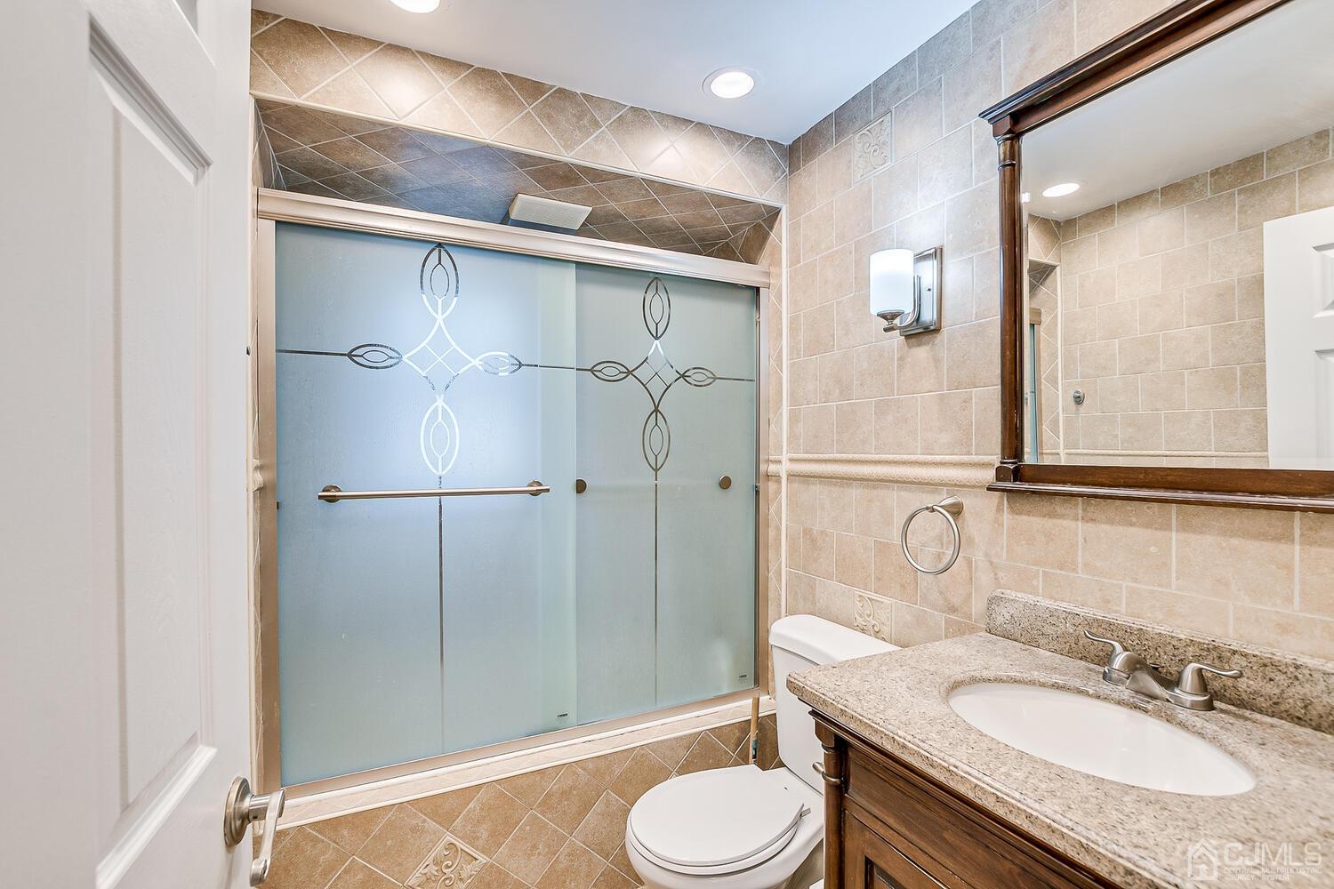 157 Kimberly Road Union, NJ 07083 - Photo 14 of 22 Gallery Image 14