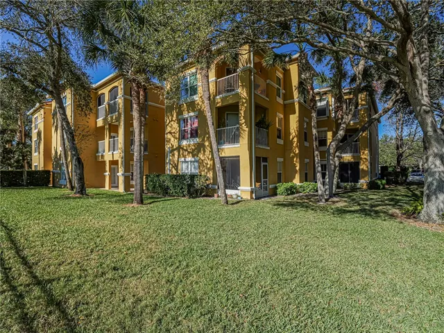 $1,590 | 5045 Fairways Circle, Unit D207, Vero Beach, FL 32967