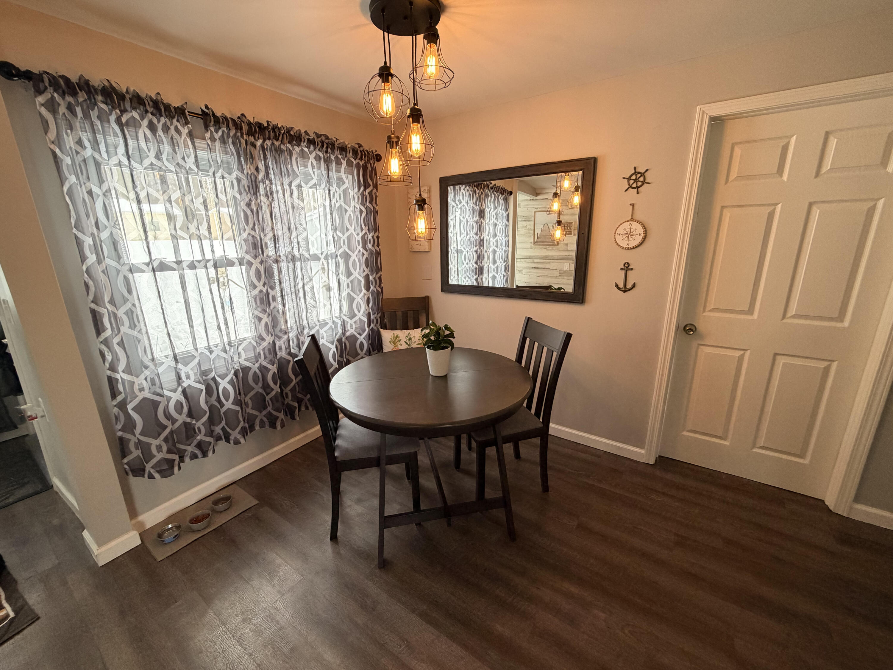 520 West Jessie Road Sanford, MI 48657 - Photo 11 of 23 520 Jessie pic 9