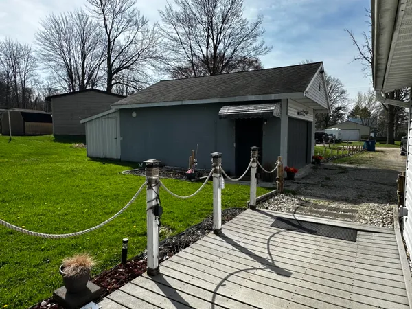 $204,000 | 520 West Jessie Road, Sanford, MI 48657