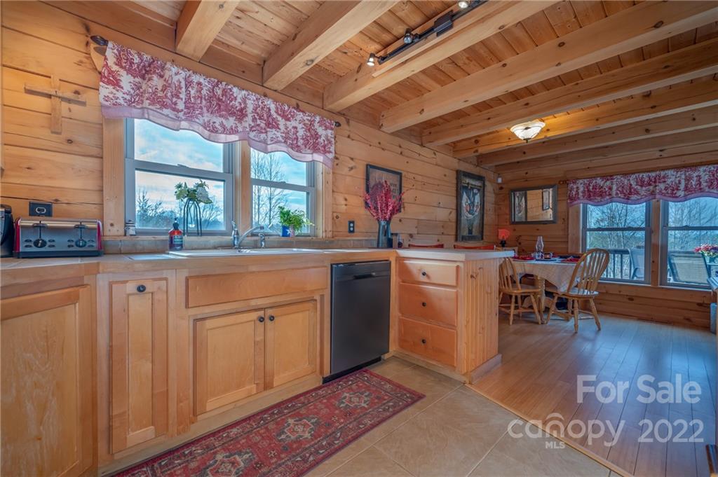 137 Creekside Circle Rutherfordton, NC 28139 - Photo 19 of 41 Gallery Image 19