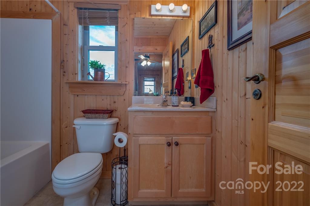 137 Creekside Circle Rutherfordton, NC 28139 - Photo 29 of 41 Gallery Image 29