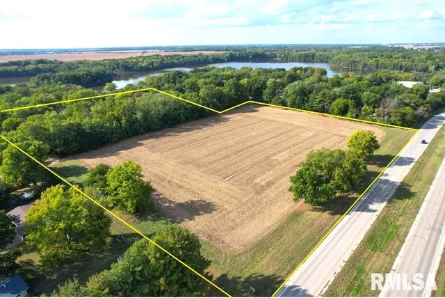 Palm Road, Chatham, IL 62629