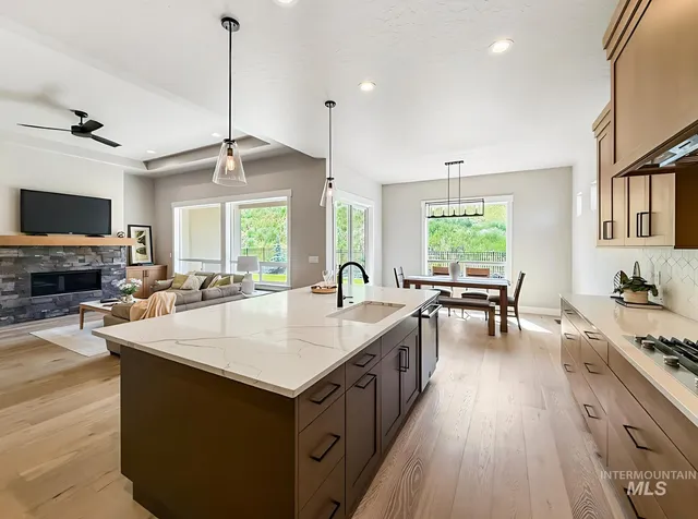 $1,097,800 | 20042 North Swire Grn Way, Unit 459, Boise, ID 83714