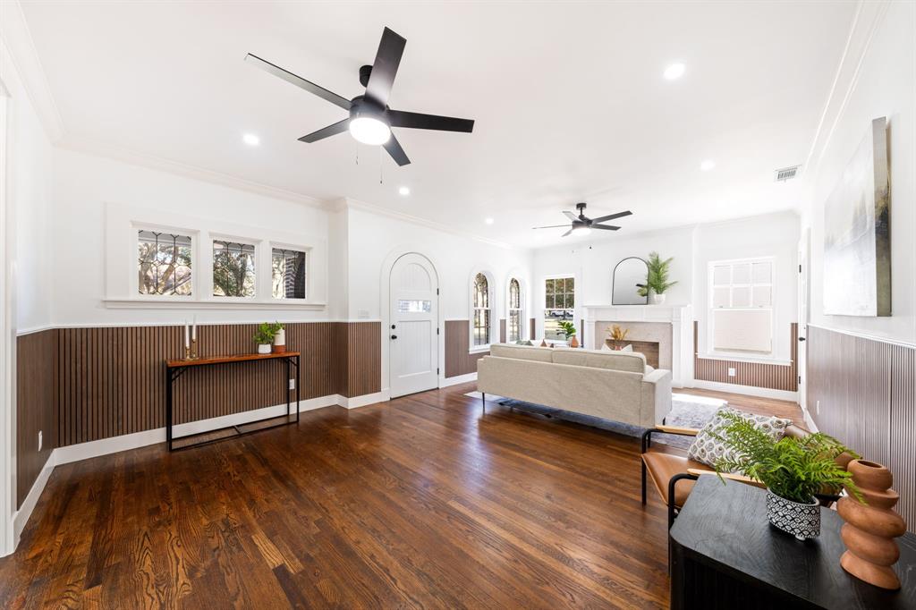 713 Ridgeway Street Dallas, TX 75214 - Photo 7 of 29 a living room with furniture and a wooden floor