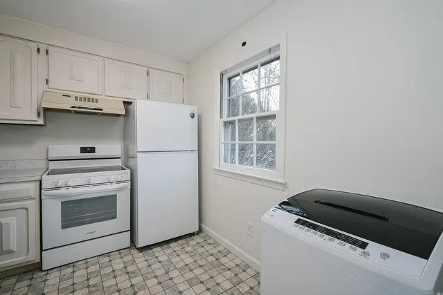 $175,000 | 4 Georgetown Drive, Unit A, Enfield, CT 06082