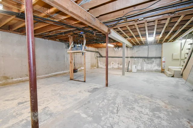 $175,000 | 4 Georgetown Drive, Unit A, Enfield, CT 06082