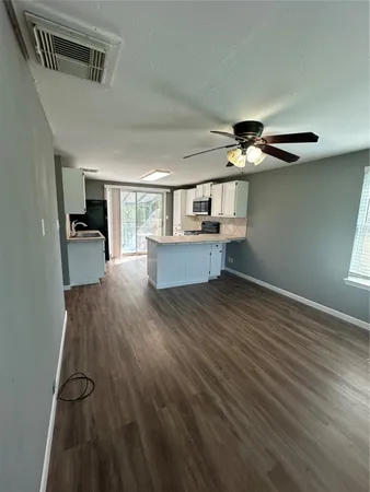 $1,250 | 2265 McCaleb Road, Montgomery, TX 77316