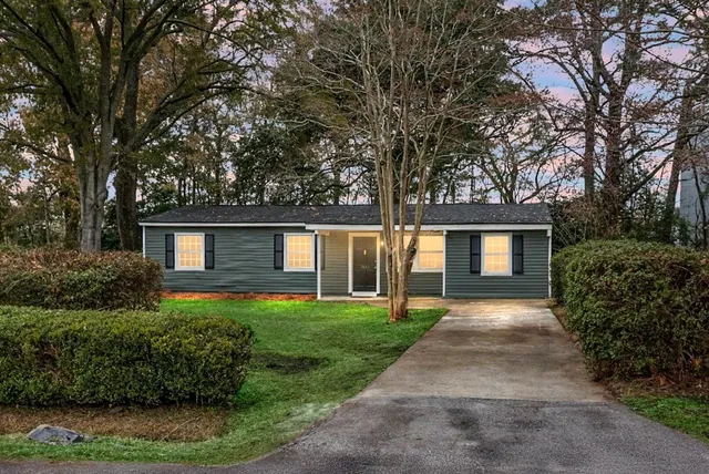 $460,000 | 1820 Meadowlawn Drive, Charleston, SC 29407