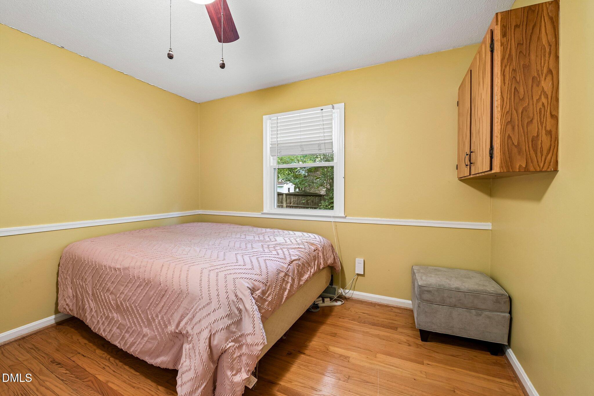 1421 Elberon Place Raleigh, NC 27609 - Photo 16 of 21 31-web-or-mls-Elberon Pl-S1308-031