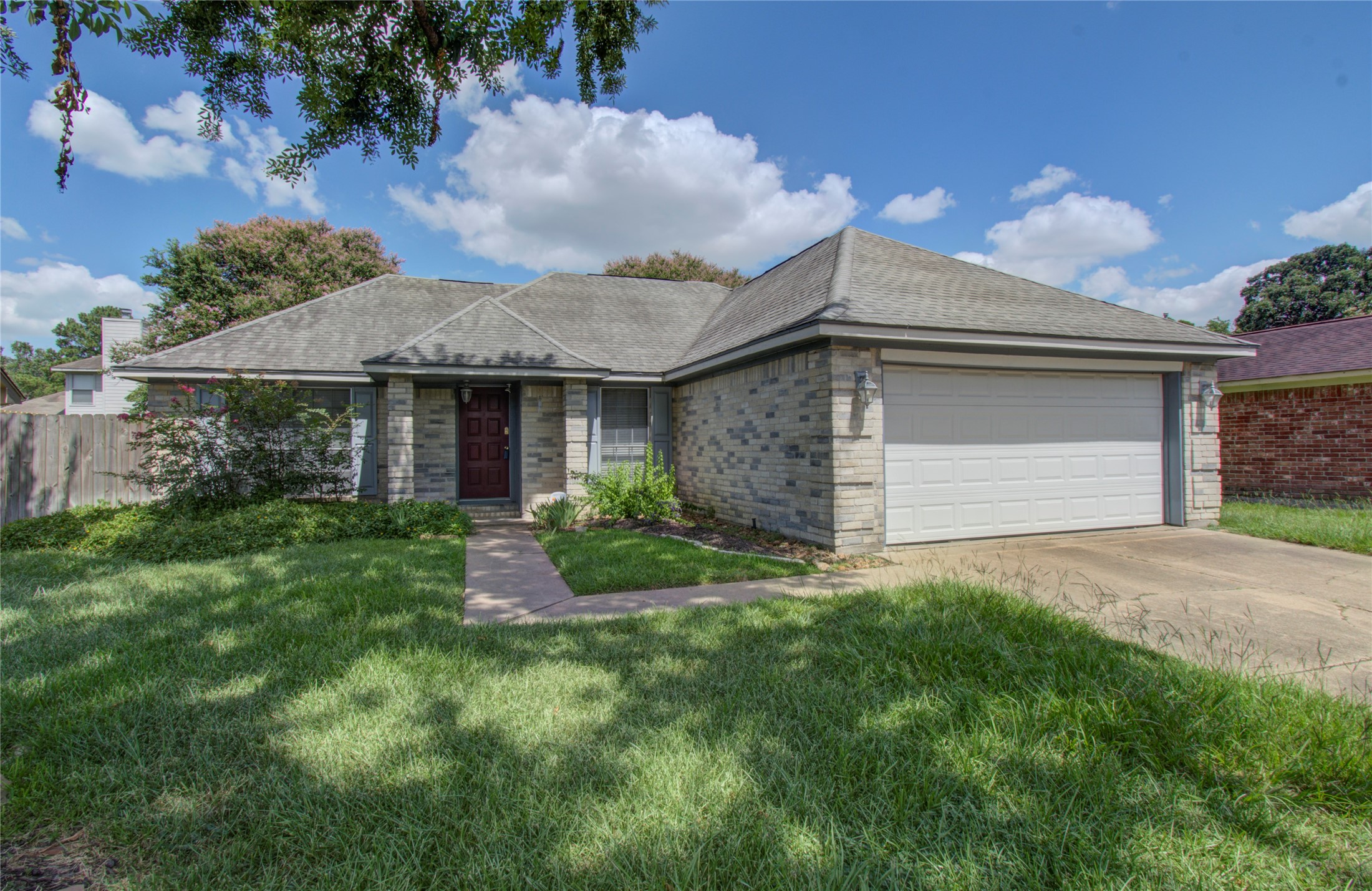 11810 Stone Bridge Drive Houston, TX 77064 - Photo 2 of 28