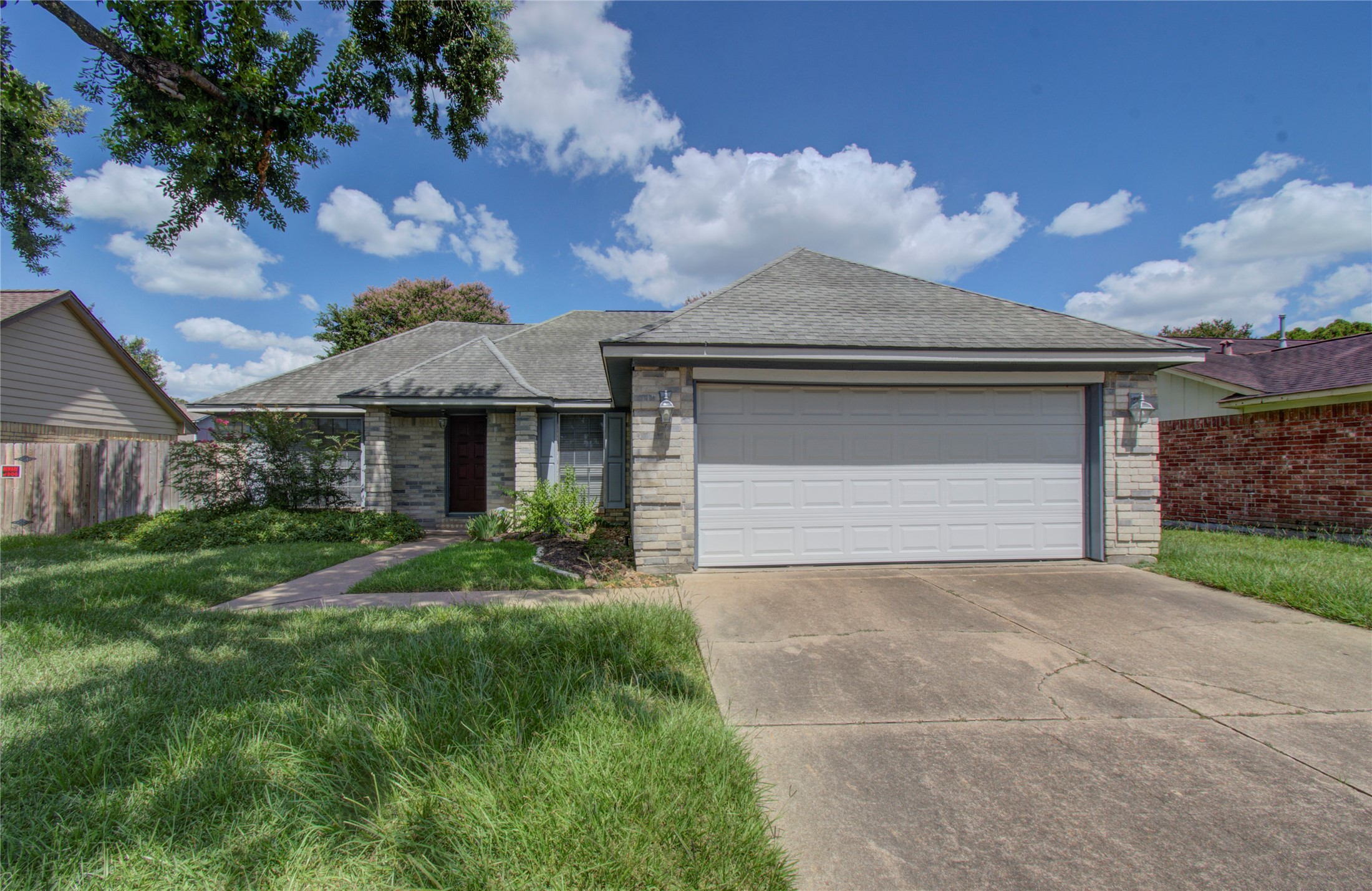 11810 Stone Bridge Drive Houston, TX 77064 - Photo 3 of 28