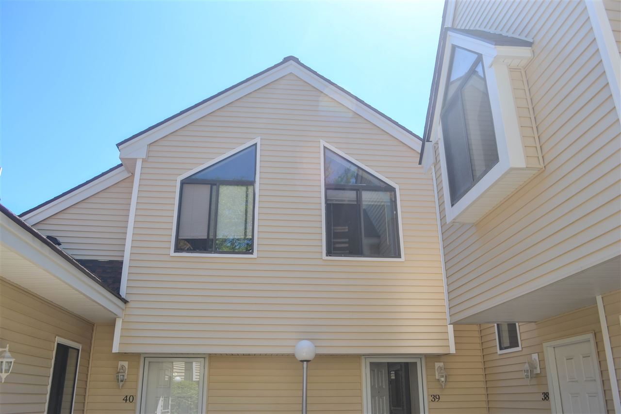 39 Franklin Heights Rochester, NH 03867 - Photo 8 of 24