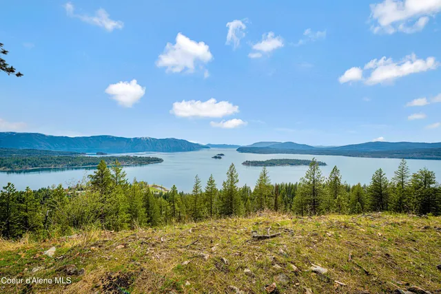 $925,000 | 2 Auxor Road, Hope, ID 83836