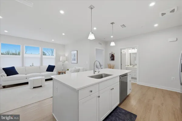 $314,900 | 151 McCormick Circle, Unit 105, Winchester, VA 22601