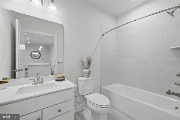 $314,900 | 151 McCormick Circle, Unit 105, Winchester, VA 22601