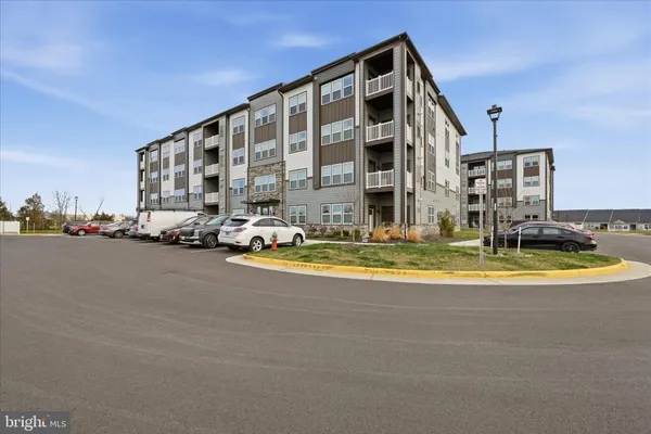 $314,900 | 151 McCormick Circle, Unit 105, Winchester, VA 22601