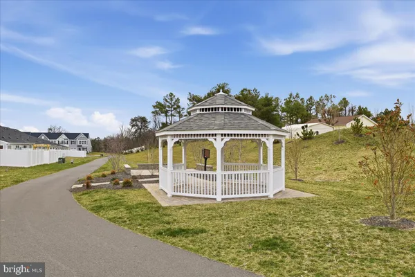 $314,900 | 151 McCormick Circle, Unit 105, Winchester, VA 22601