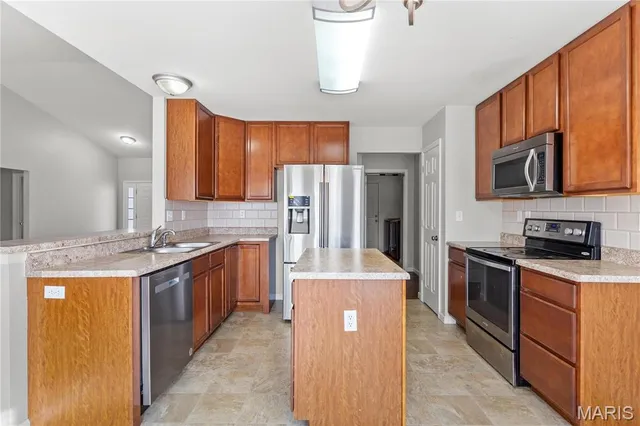 $2,500 | 757 Pecan Hill Drive, St. Charles, MO 63304