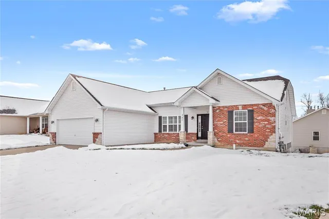 $2,500 | 757 Pecan Hill Drive, St. Charles, MO 63304