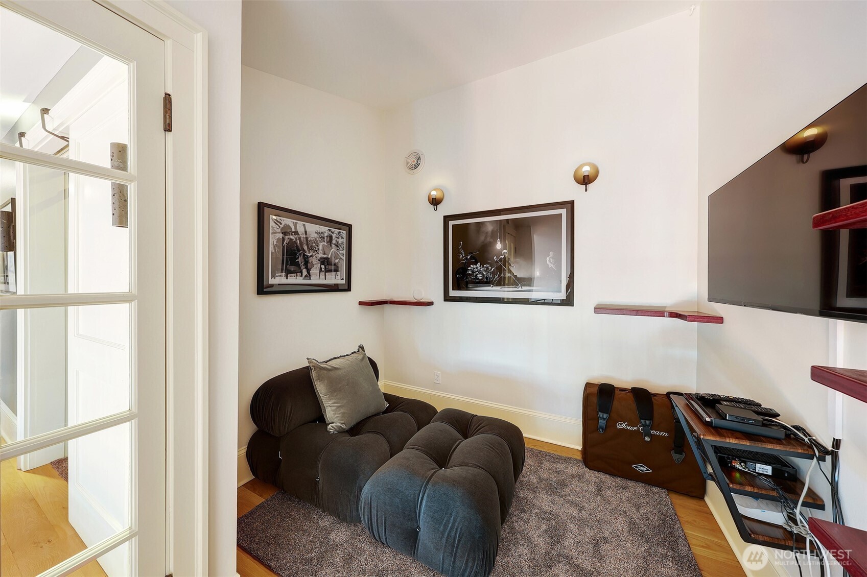 80 Vine Street, Unit 703 Seattle, WA 98121 - Photo 21 of 28