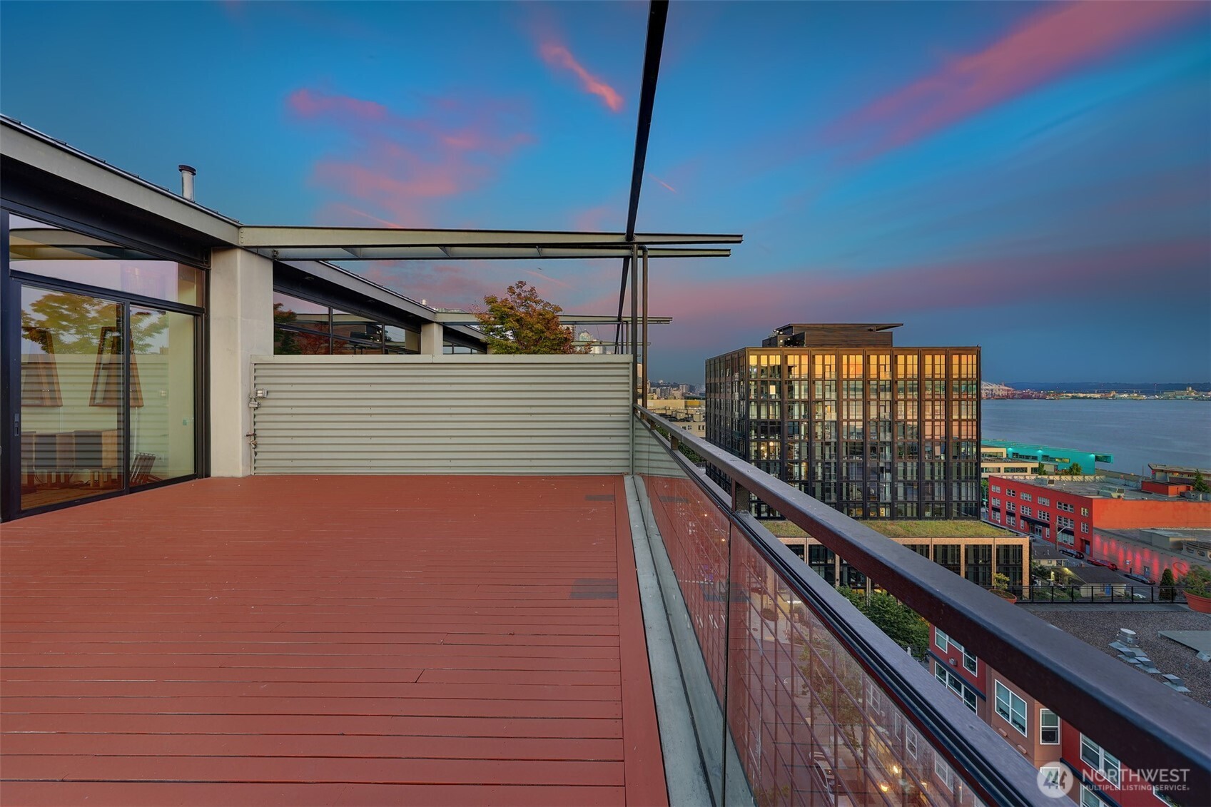 80 Vine Street, Unit 703 Seattle, WA 98121 - Photo 26 of 28