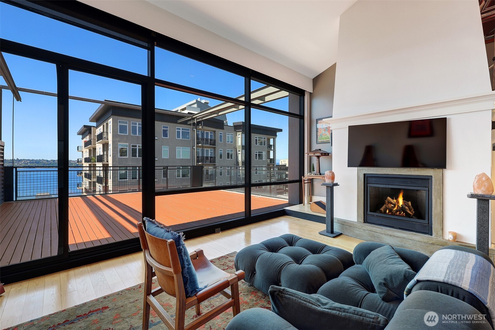 80 Vine Street, Unit 703 Seattle, WA 98121 - Photo 4 of 28