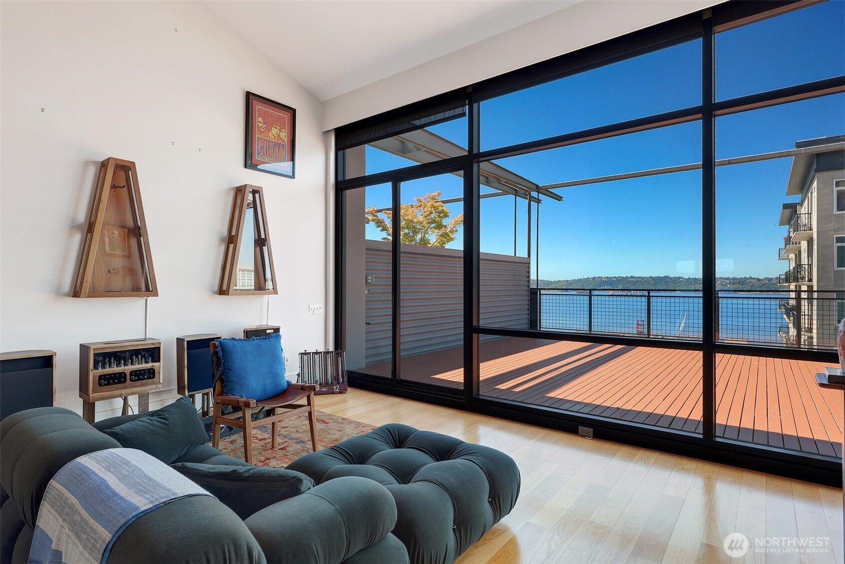 80 Vine Street, Unit 703 Seattle, WA 98121 - Photo 6 of 28