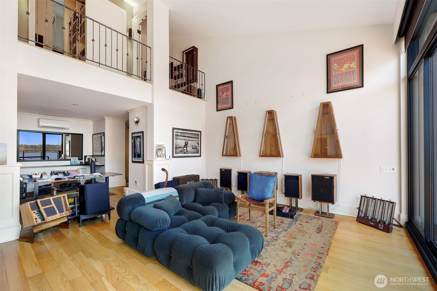 80 Vine Street, Unit 703 Seattle, WA 98121 - Photo 10 of 28