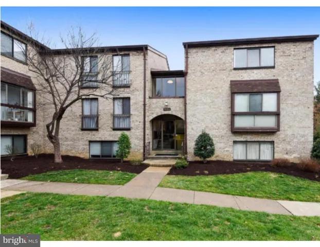 $1,700 | 2030 Royal Fern Court, Unit 1A, Reston, VA 20191