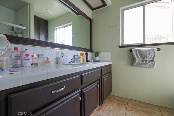 $479,998 | 10910 Mohican Drive, Bakersfield, CA 93312