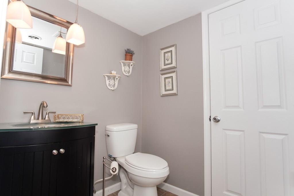 285 Maple Ridge Drive Canonsburg, PA 15317 - Photo 22 of 25 Gameroom bathroom