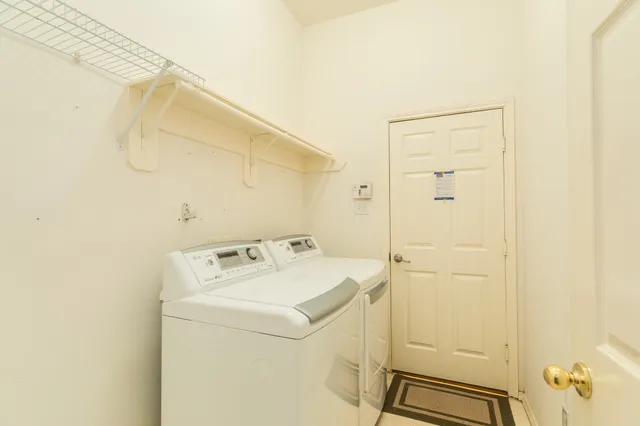 $326,500 | 3739 Crescent Drive, Pearland, TX 77584