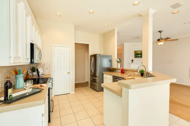 $326,500 | 3739 Crescent Drive, Pearland, TX 77584