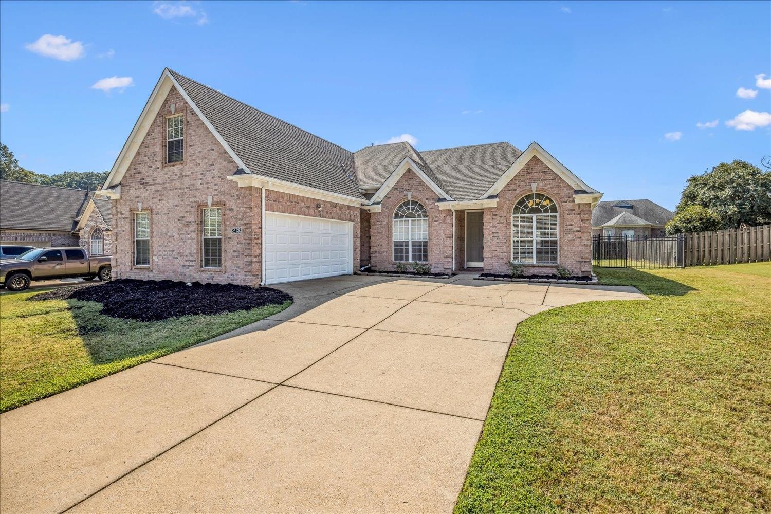8453 Thor Road Memphis, TN 38018 - Photo 2 of 29 a front view of a house with a yard