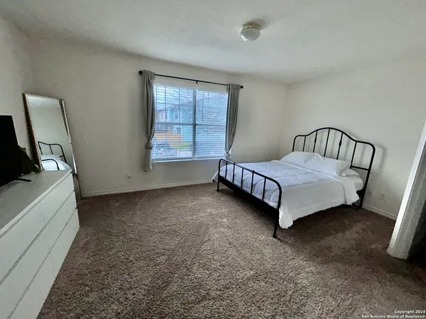 $1,095 | 31 Bratton Drive, Unit 31, San Antonio, TX 78245