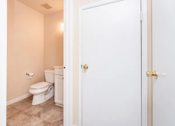 $300,000 | 5736 Shadow Creek Drive, Unit 2, Sacramento, CA 95841