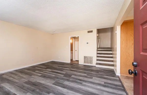 $300,000 | 5736 Shadow Creek Drive, Unit 2, Sacramento, CA 95841