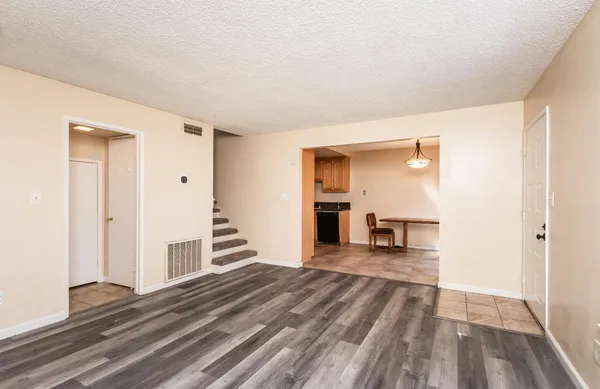 $300,000 | 5736 Shadow Creek Drive, Unit 2, Sacramento, CA 95841