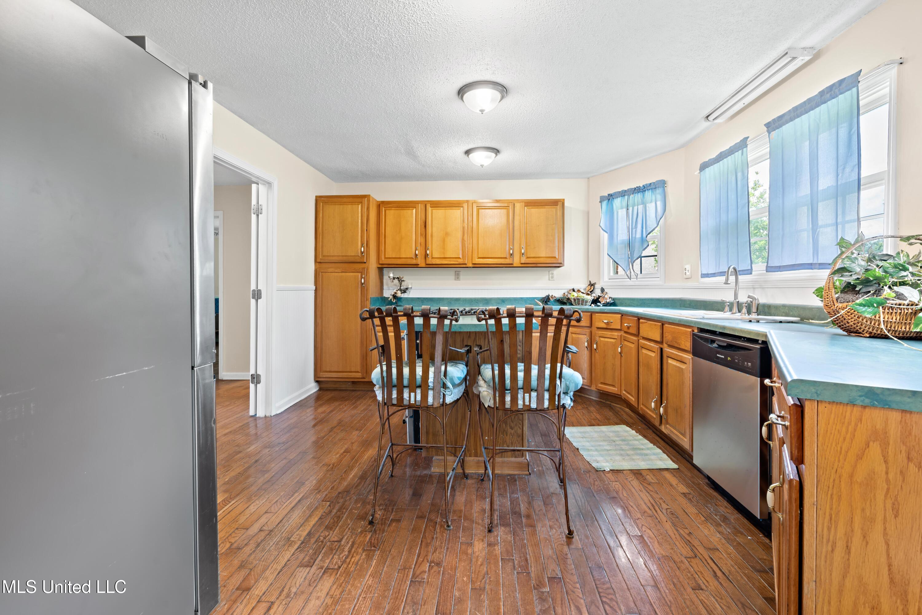 10668 Stark Acres Road Olive Branch, MS 38654 - Photo 5 of 22 Kitchen