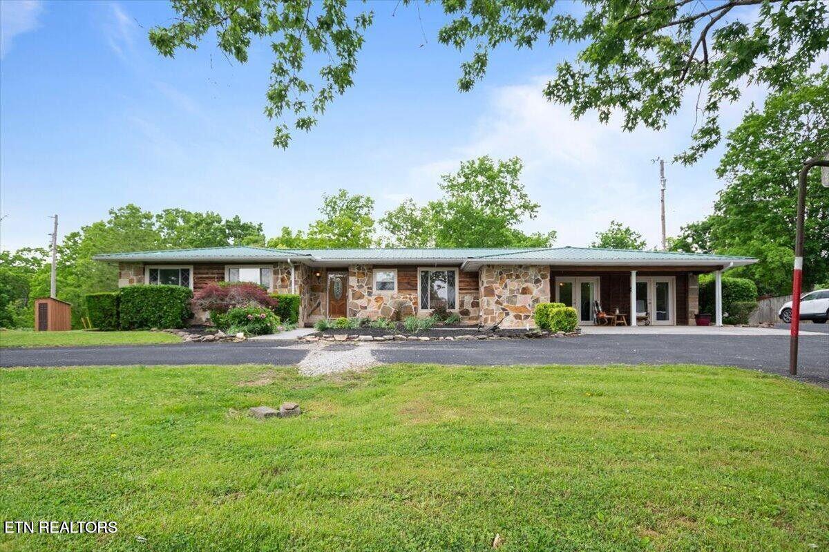446 Oak Run Road La Follette, TN 37766 - Photo 2 of 50 20250506200705807852000000-o