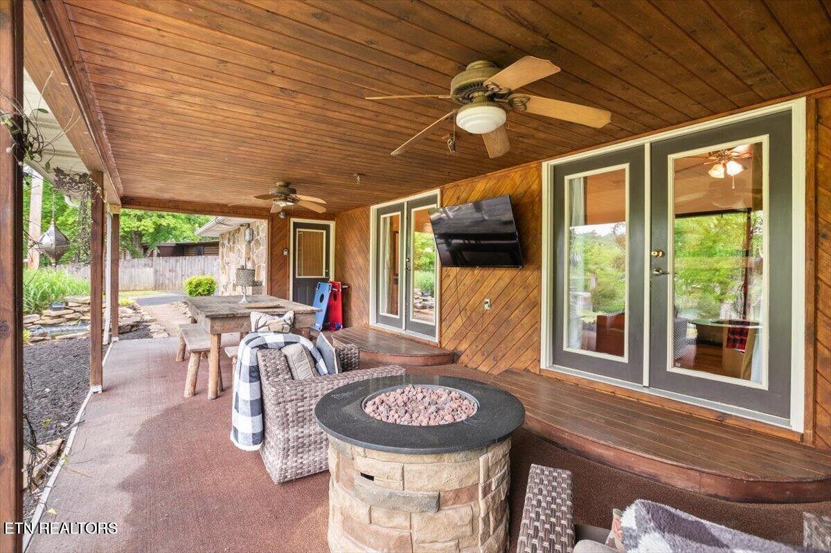 446 Oak Run Road La Follette, TN 37766 - Photo 34 of 50 20250506200712679290000000-o (1)
