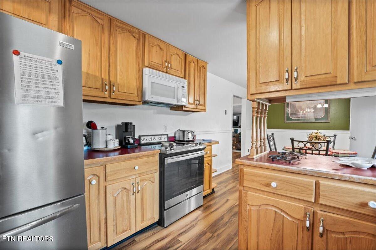 446 Oak Run Road La Follette, TN 37766 - Photo 9 of 50 20250506200718439988000000-o (1)