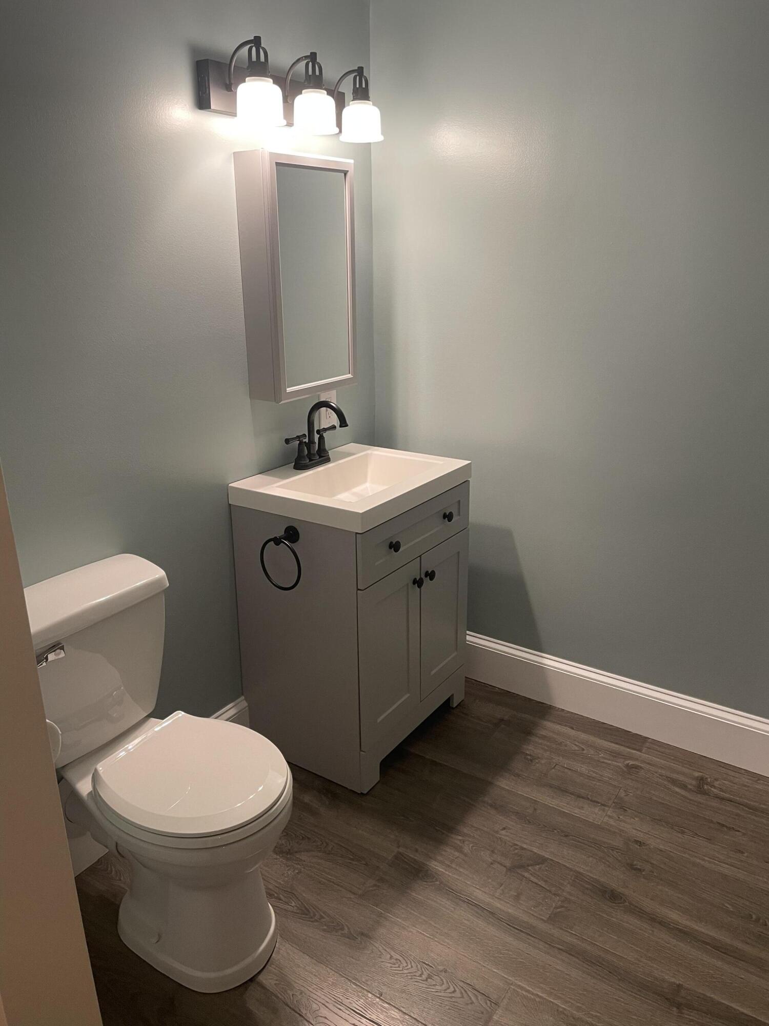 100 Albee Road Augusta, ME 04330 - Photo 54 of 68 Half bath