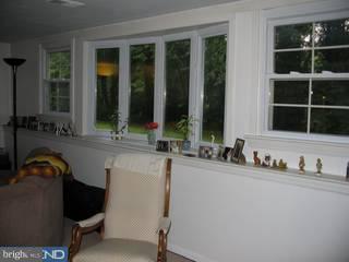 345 Covered Bridge Road Cherry Hill, NJ 08034 - Photo 3 of 5
