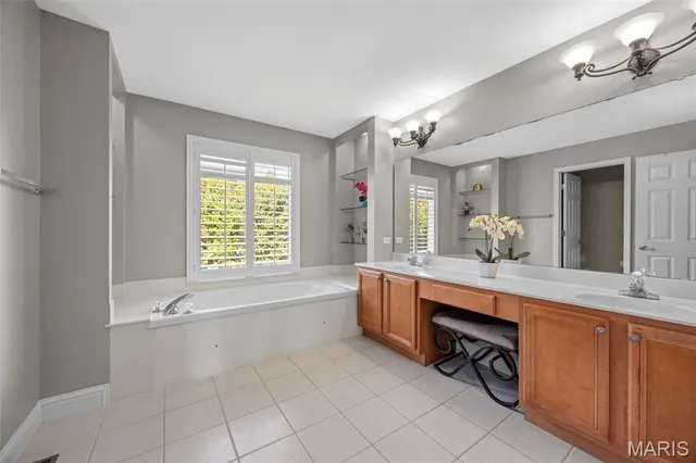 $594,900 | 66 Hickory Meadows Court, O'Fallon, MO 63366