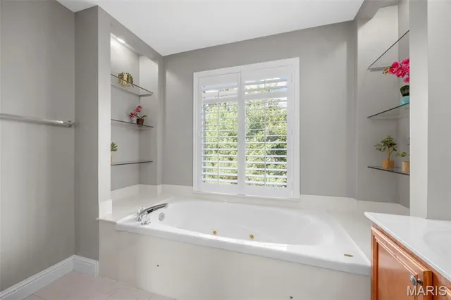 $594,900 | 66 Hickory Meadows Court, O'Fallon, MO 63366