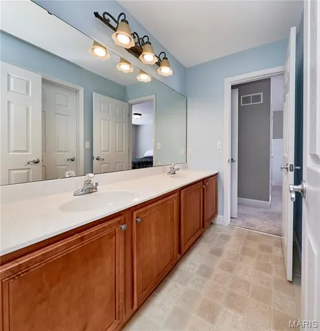 $594,900 | 66 Hickory Meadows Court, O'Fallon, MO 63366